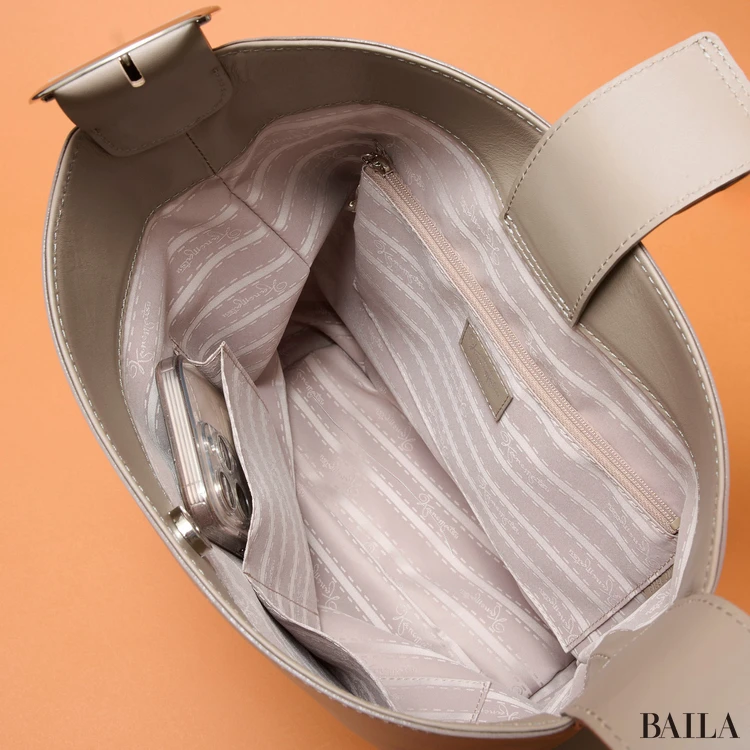 カランシエル 2way リュックサック トート バッグ 内側のポケット