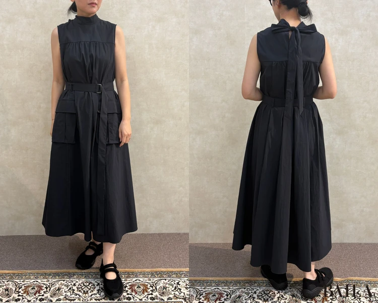 Aラインロングワンピース￥4990・ダブルストラップバレエスニーカー￥2990／GU×rokh（GU）