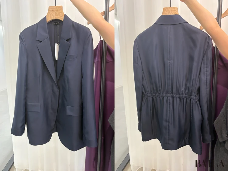 背面の絞りがアクセントのジャケット