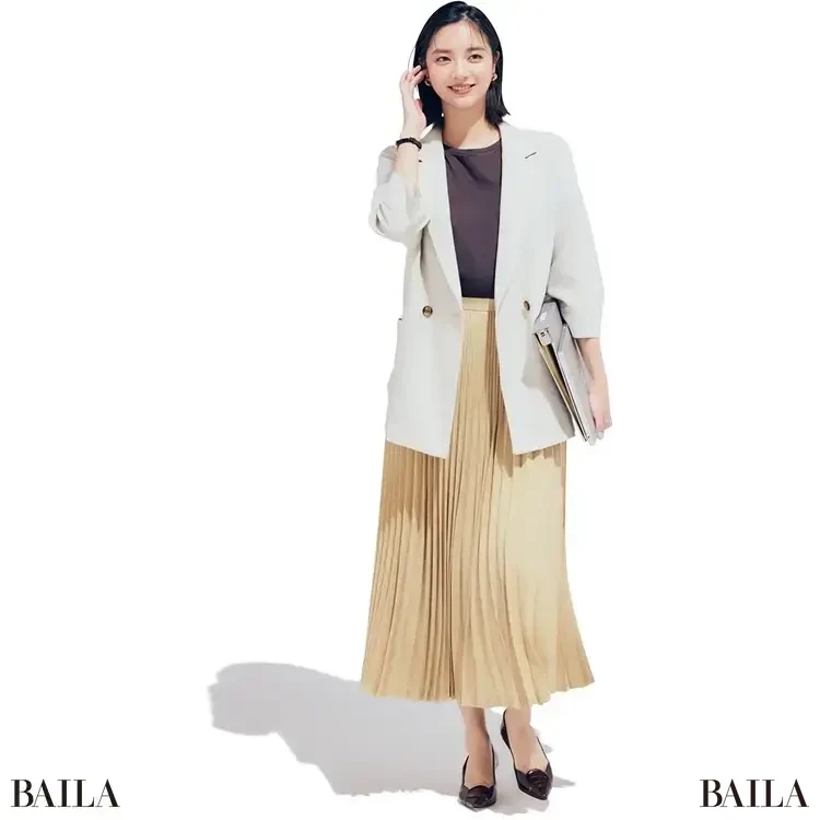 BAILA 動きやすい七分袖のジャケットで明るくはつらつとした表情に