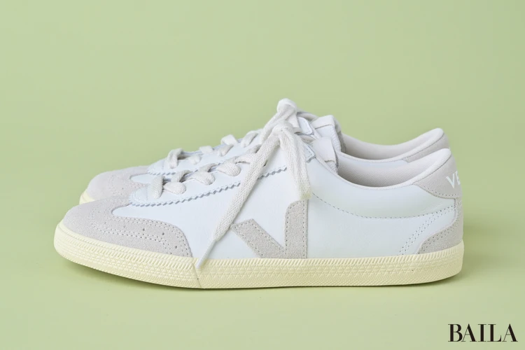 VEJA(ヴェジャ) VOLLEY サイドから見た様子