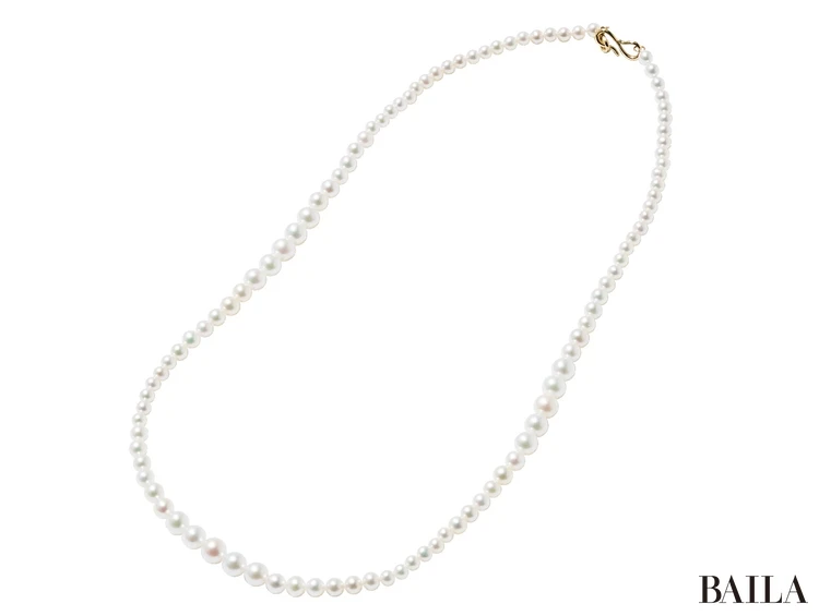 【ete(エテ)】日常シーンで満喫できるこなれムードのパールネックレス