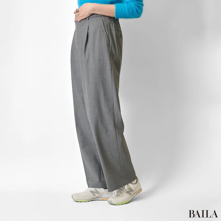 ニューバランスのスニーカーを試着 WL996 通勤スニーカー