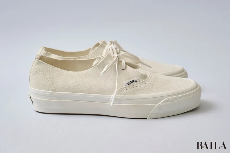 VANSのスニーカー　LXAuthenticEase　スエード