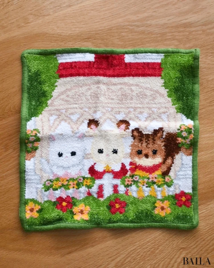 フェイラーのタオルハンカチ　シルバニアファミリーのデザイン