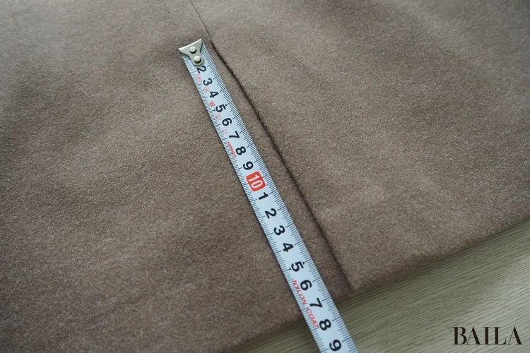 青山商事　スーツスクエア　CHANTOWA ウールライクノーカラーコート　￥21890　ブラウン　サイズ38　162cm スリットの長さ：約17cm 