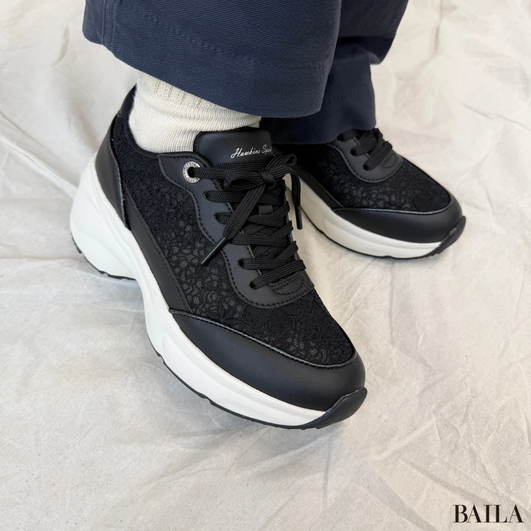 ホーキンススポーツ　厚底スニーカー　着用画像