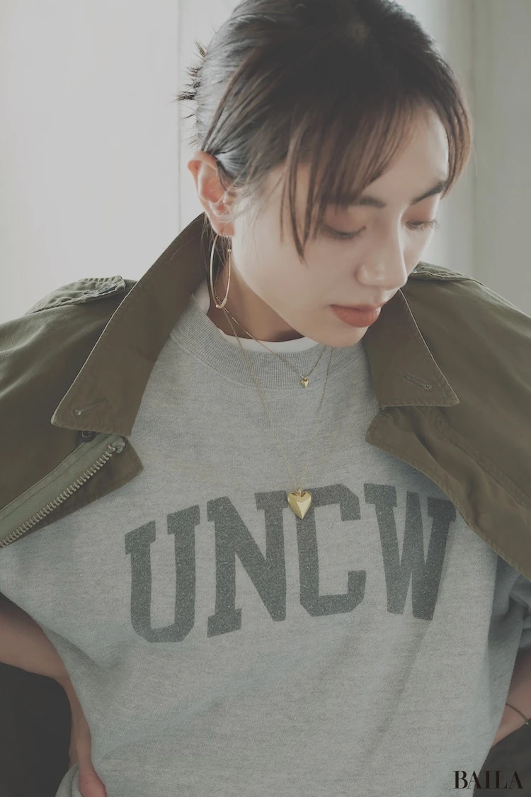 気負わないカジュアルスタイルも、細部で個性を語りたい