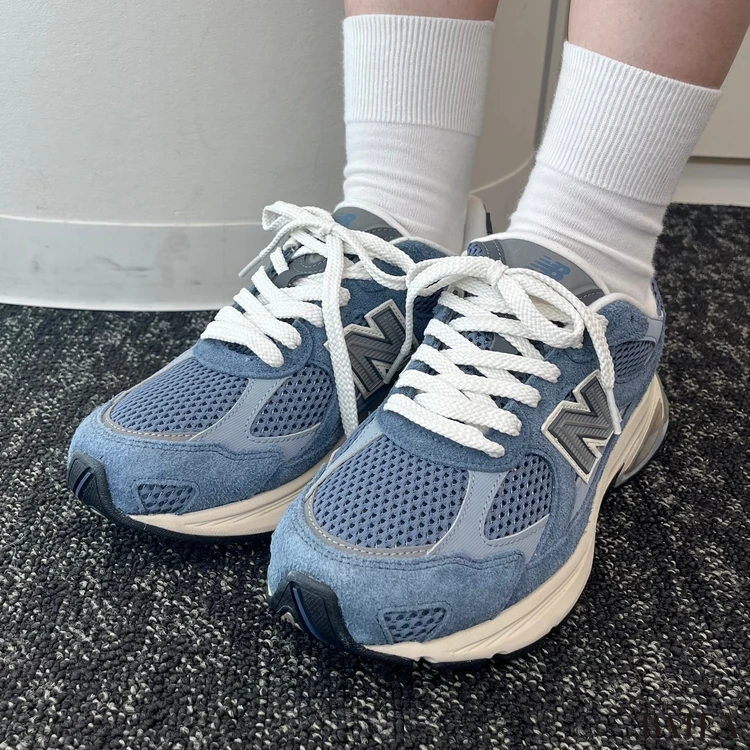 ニューバランス スニーカーお試し