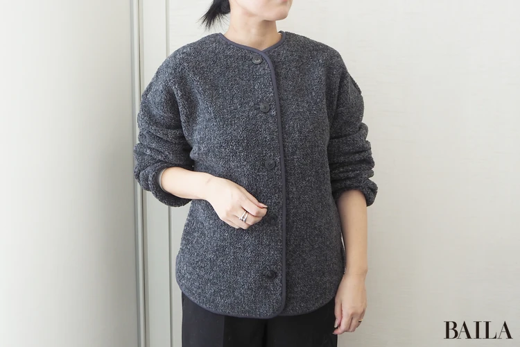 身長162cm ユニクロ ボアフリースリラックスカーディガン　ダークグレー　 Mサイズ 正面