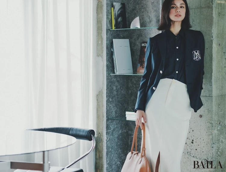 ジャケ下に仕込んで通勤スタイルを今どきに