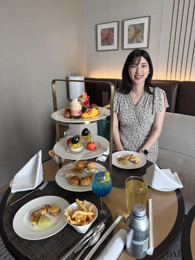 中嶋彩乃さん ホテル女子会コーデ