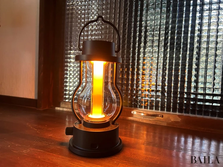 バルミューダ ザ・ランタン ブラック 正面