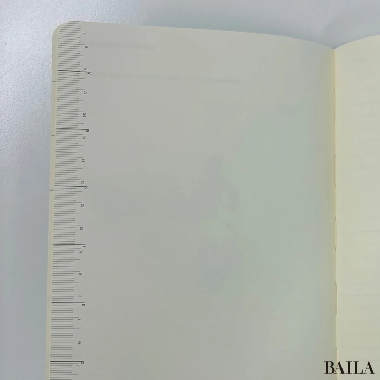 無印良品のお茶をカップに注いだところ