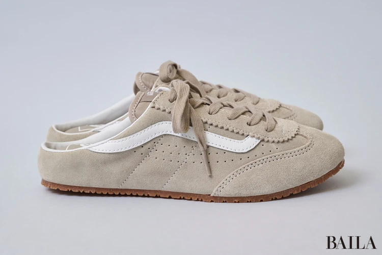 VANSのスニーカー　ミュール　スエード