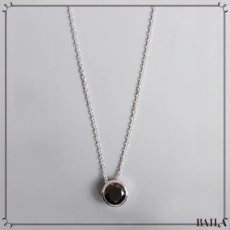 獅子座 開運ジュエリー 2026年4月後半 e.m.のネックレス