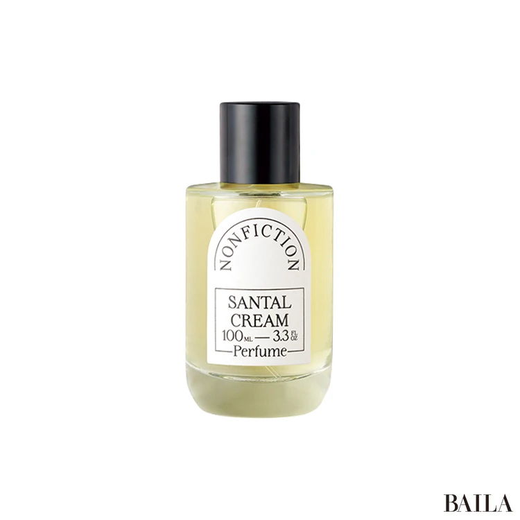 静寂なサンダルウッドの温もりに、熟れたフィグの果実みとカルダモンの鮮やかさがリズムを奏でる。サンタルクリーム オードパルファム 100ml ￥22550／NONFICTION