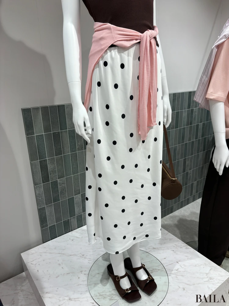 セットアップ、カーディガン、スカート…今季も「オフィスコーデ」はGUでOK！