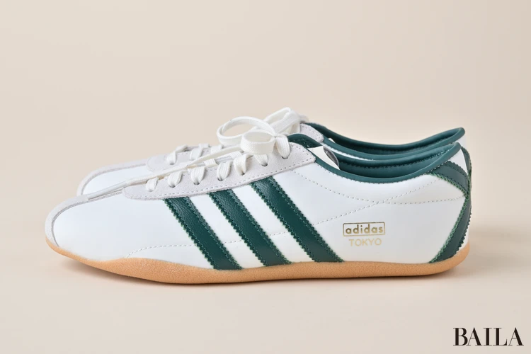 adidas Originals(アディダス オリジナルス) TOKYO サイドから見た様子