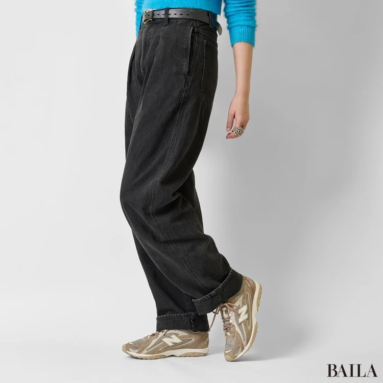 ニューバランスのスニーカーを試着　204L　デニムコーデ