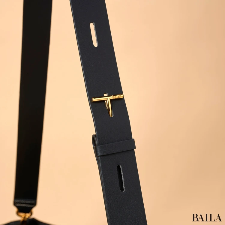 ロペ エポール　BOAT BAG Large　ショルダーストラップの寄り画像