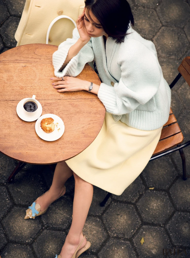 佐藤晴美　カルティエの腕時計コーディネート