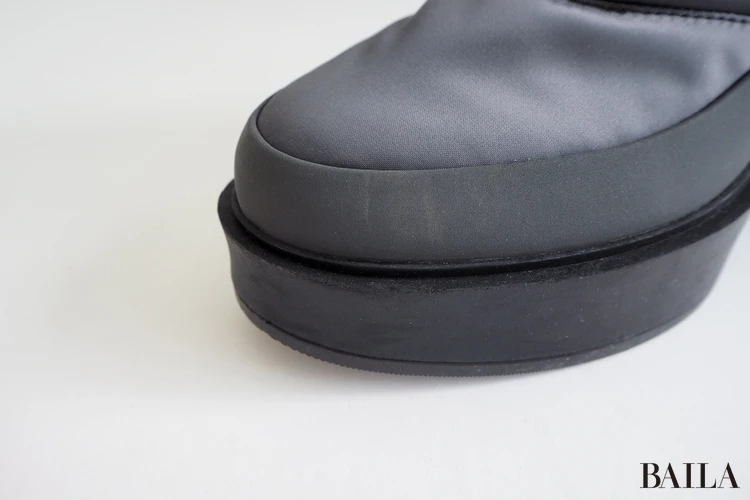 THE NORTH FACE「カルミア ヌプシ ブーツ ウォータープルーフ」¥26400 アスファルトグレー×TNFブラック サイズ6 24.0cm 162cm 足先 デザイン