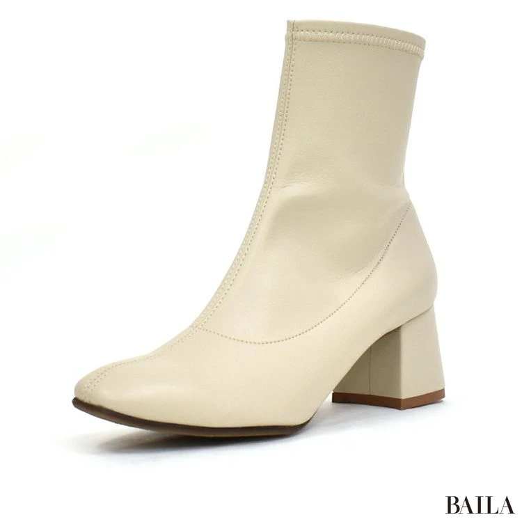 ワシントン靴店　晴雨兼用ショートブーツ　￥17600　アイボリー　Lサイズ　24.0cm　24.5cm 162cm　色み