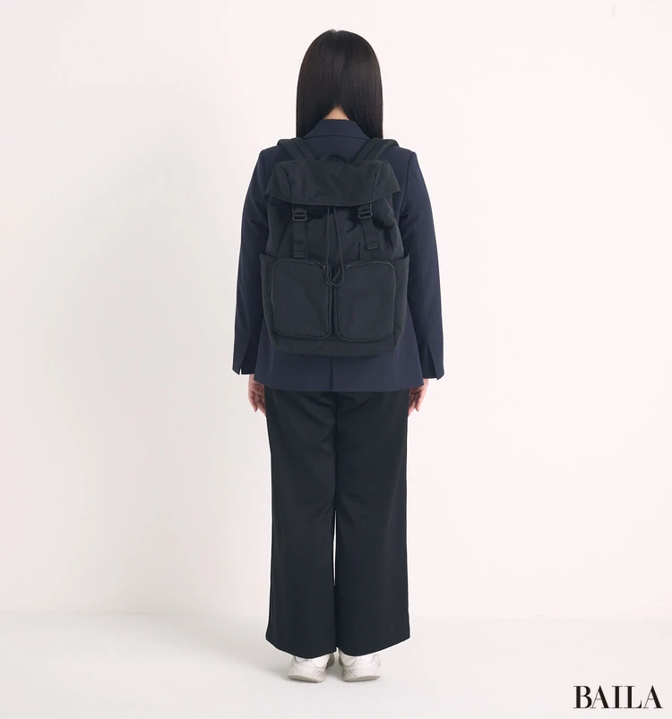 ユニクロ　着用感　バック