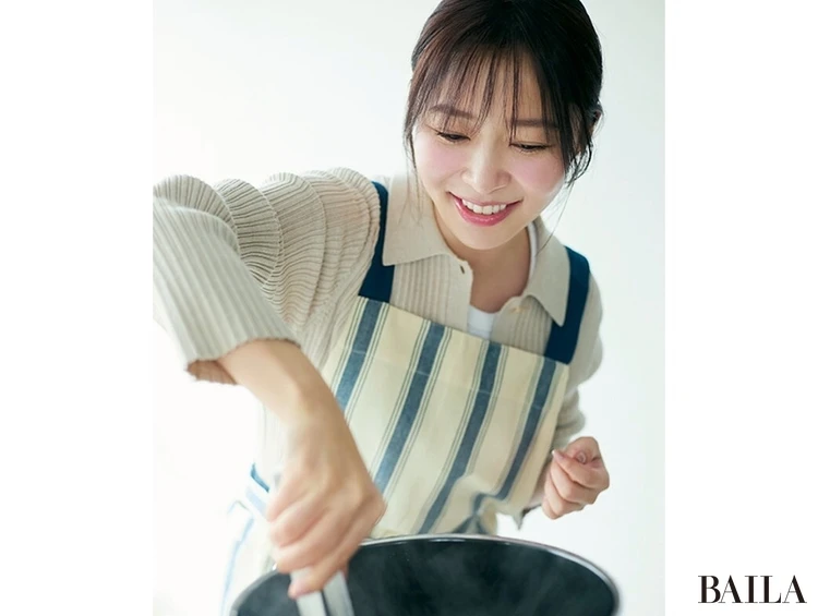 指原莉乃がパスタをゆでる