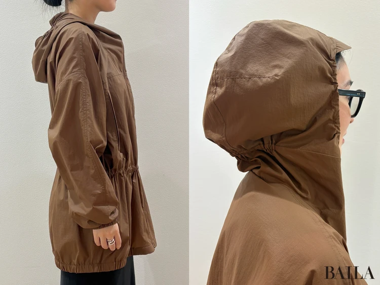 UVカットシアーオーバーサイズパーカ￥6990・3Dコットンニットワンピースノースリーブ￥4990／Uniqlo U（ユニクロ）