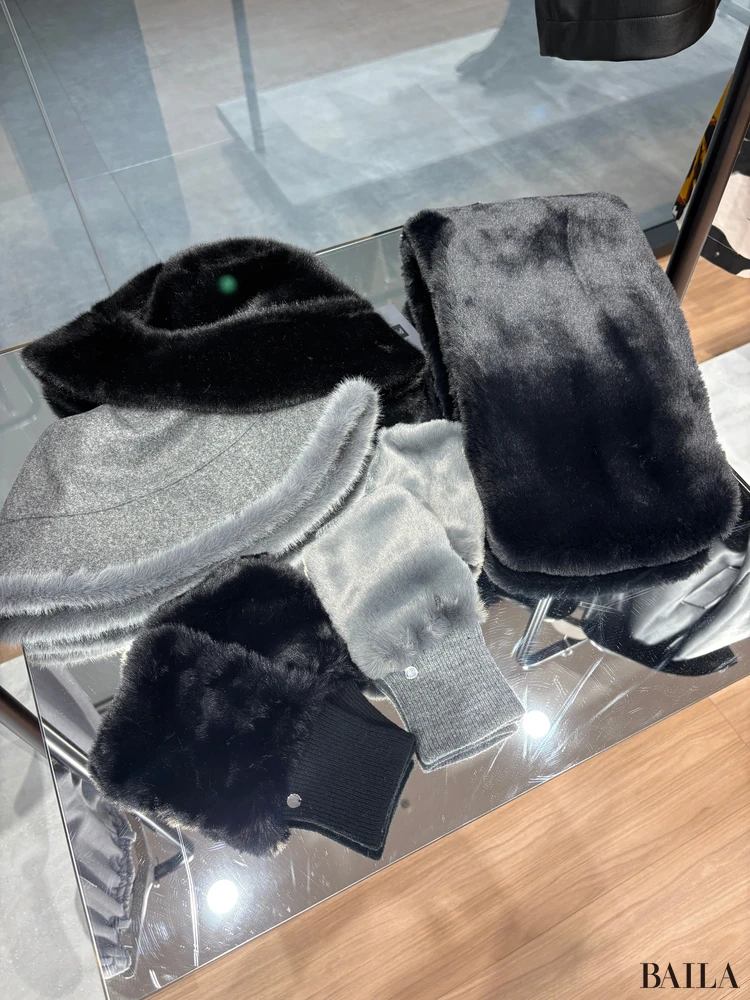 プラステ2025年秋冬新作展示会 エコファー小物