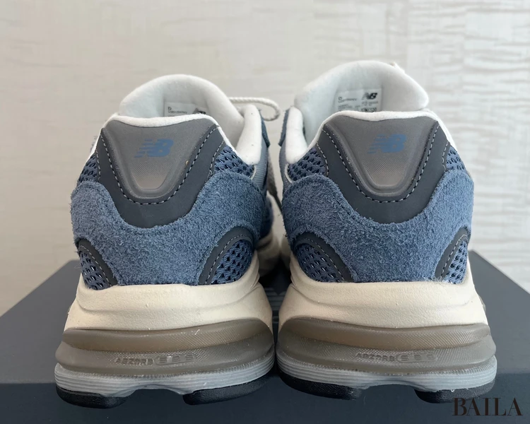 ニューバランス スニーカー 歩きやすい