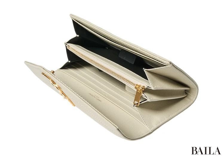 SAINT LAURENT 財布の中