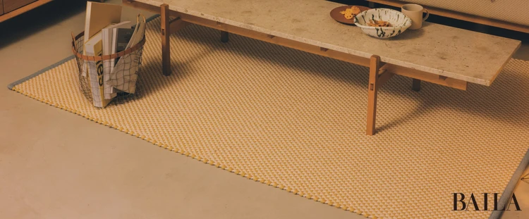 3カラーラグ ソフトイエロー 140×200 ￥63800／HAY TOKYO