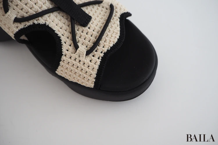 素材・質感:サステナブルなのに軽量化も実現