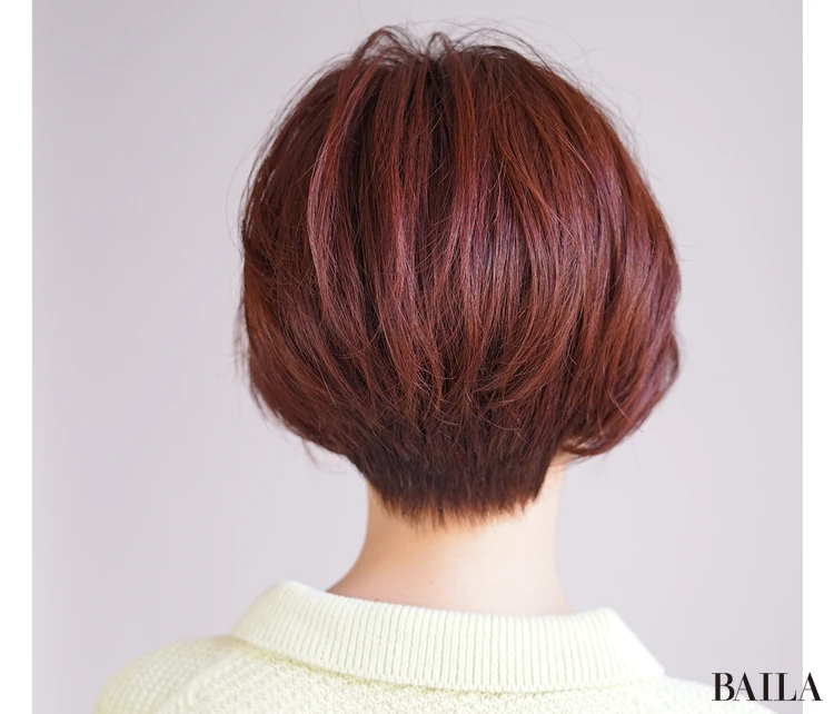 フェミニンな小顔ショート　バック