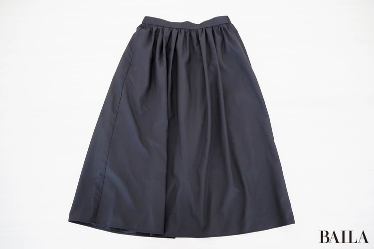 洋服の青山「ボリュームフレアスカート」の「細部」に注目!