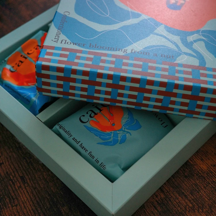 【caica(カイカ)】のおしゃれなパッケージの魅力