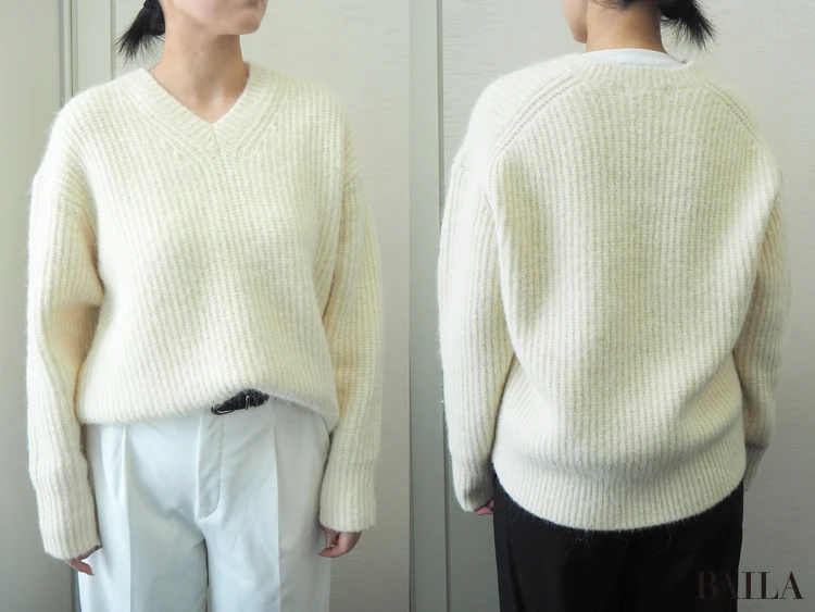 身長162cm ユニクロ フラッフィVネックセーター オフホワイト Mサイズ  正面 背面