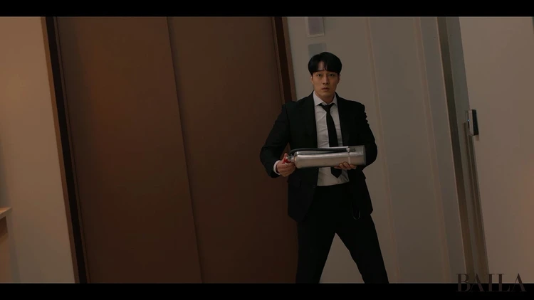 『ドクター弁護士』:手術中のハン・イハン(ソ・ジソプ)