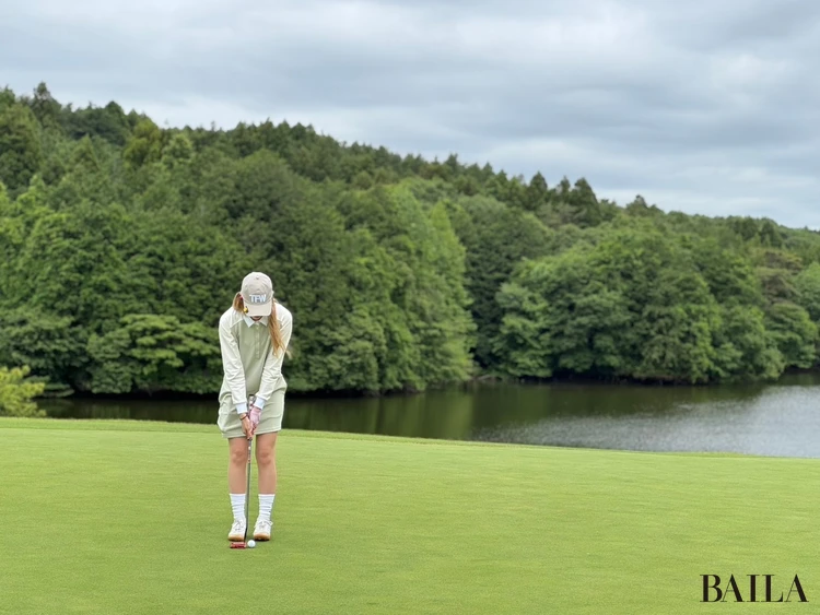 【ゴルフシーズン到来】 大人可愛いゴルフコーデ9選! スーパーバイラーズのおしゃれラウンドコーデが参考になる!_3