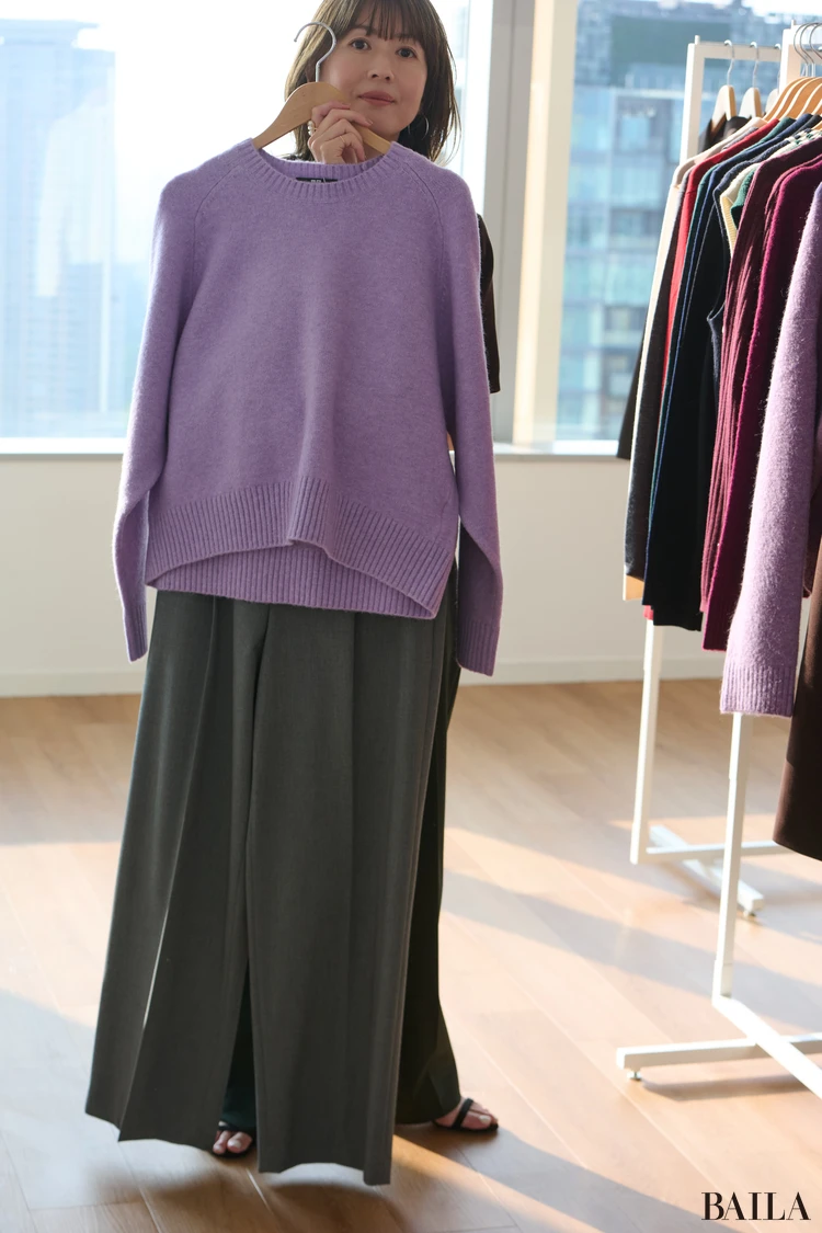 ユニクロ新作スフレヤーンのパープルニット