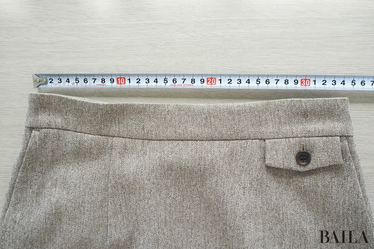 ウエスト：約34cm　青山商事　スーツスクエア　CHANTOWA サイドタックスカート　￥13090　ベージュ　サイズ38　162cm