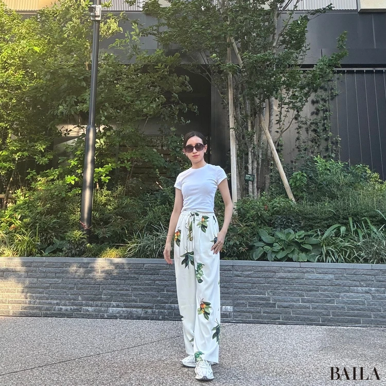 ラコステ ホワイトスニーカーコーデ