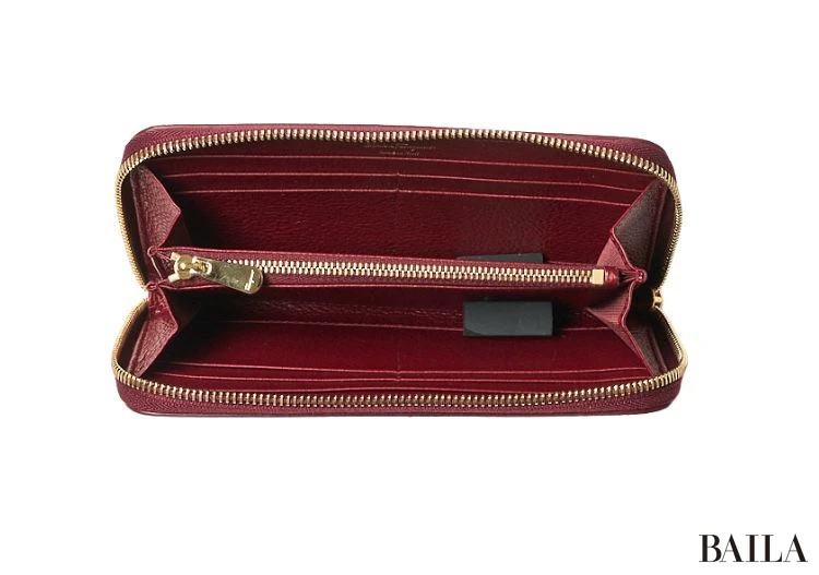 フェラガモ 財布の中