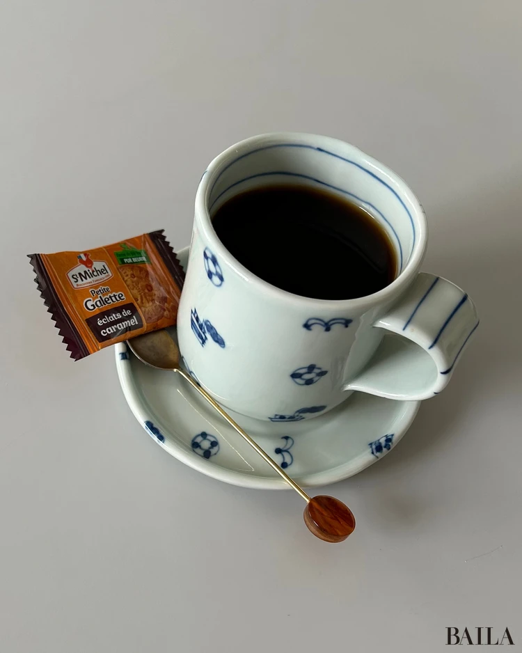 のんびりする時間ごと購入する作家ものの食器。瀬戸内の作家・杉浦綾さんのカップとお皿【エディターズピック】_2