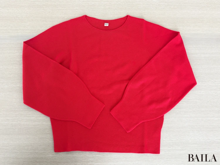 3Dコットンクルーネック ボリュームスリーブ セーターの「細部」に注目！