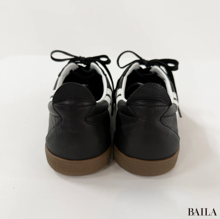 パトリック　レザースニーカー　バックデザイン