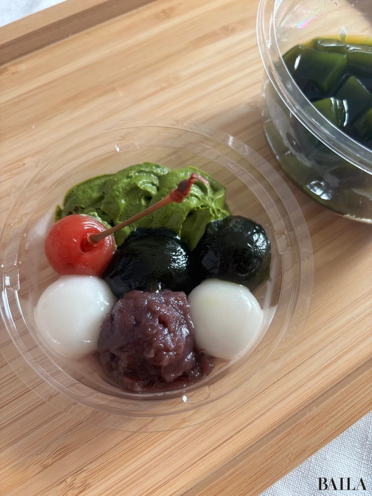 セブンイレブン 新商品 宇治抹茶あんみつ　具材